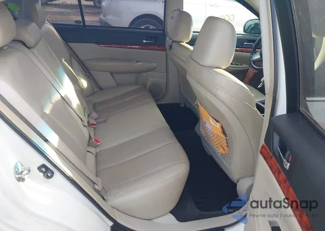 2011 Subaru Legacy 2.5I Limited z USA, uszkodzony, nr VIN 4S3BMBK65B3261961